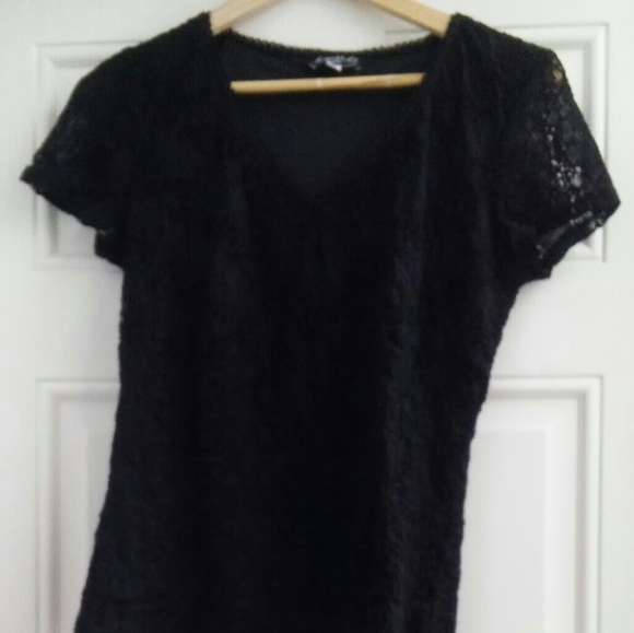Black lace lined top - Picture 1 of 1